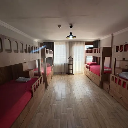 Lola Backpackers Istanbul