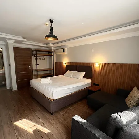 Lola Backpackers * Istanbul
