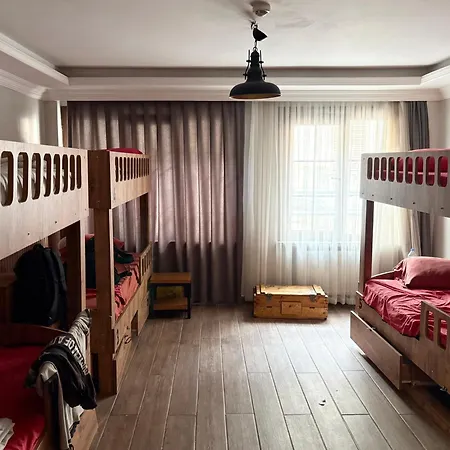 Lola Backpackers Istanbul